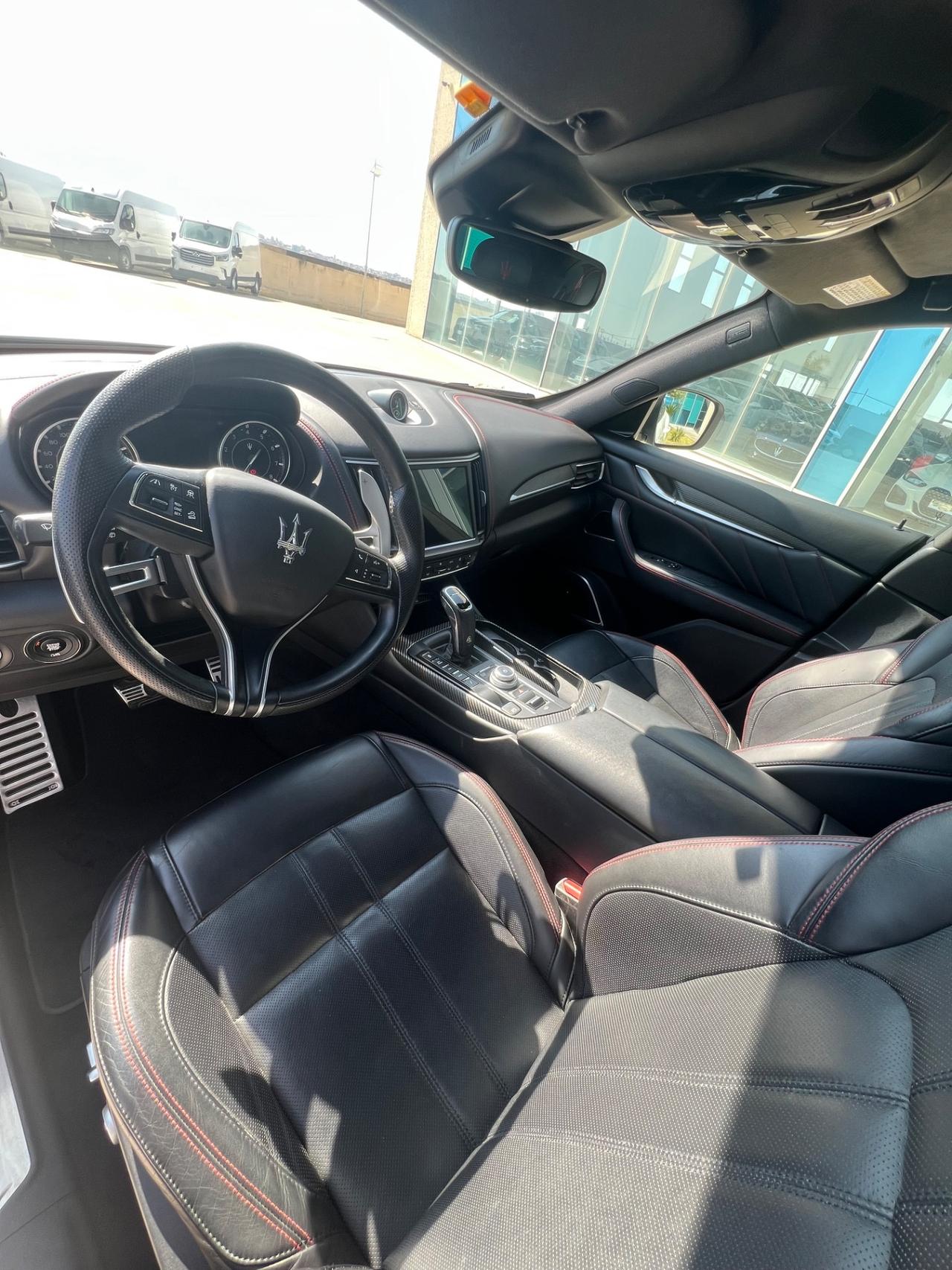 Maserati Levante V6 430 CV S AWD Gransport possibilità noleggio no scoring
