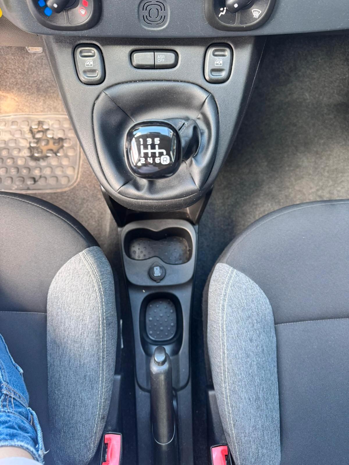 Fiat Panda 1.0 FireFly S&S Hybrid IVA ESPOSTA