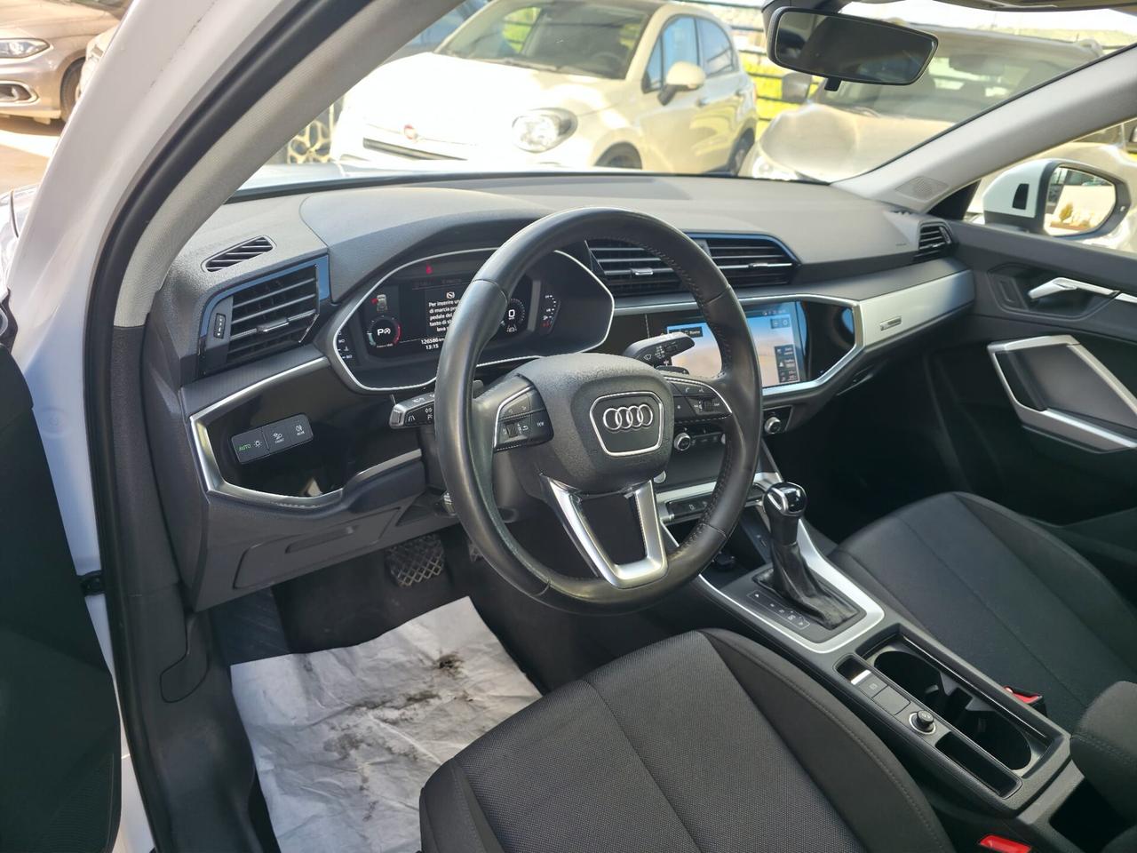 Audi Q3 2.0 TDI 150 CV S tronic