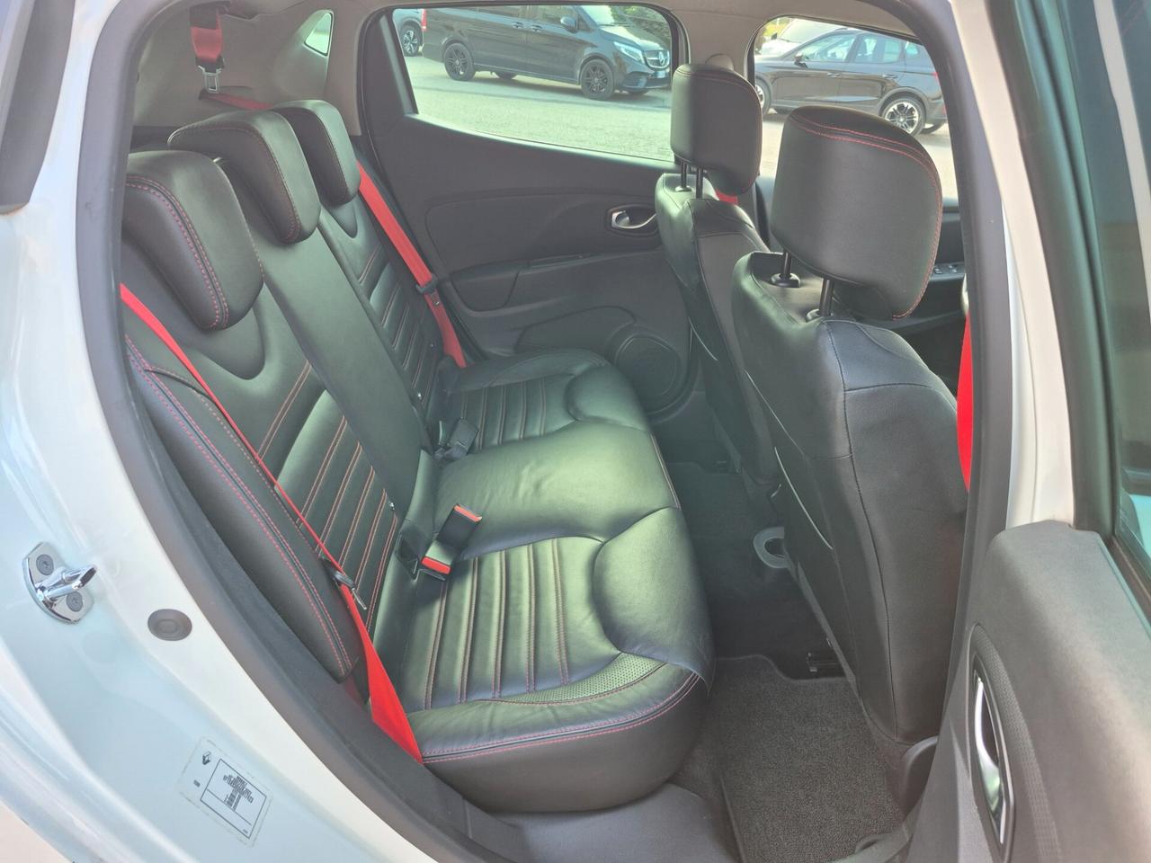 Renault Clio TCe 220CV EDC 5 porte Energy R.S. Trophy