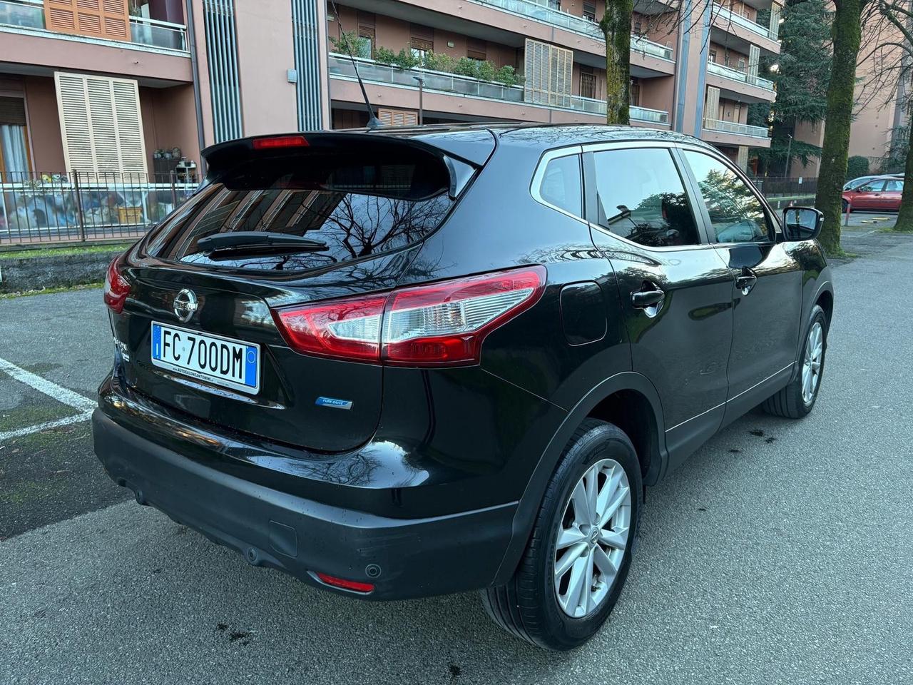Nissan Qashqai 1.5 dCi 360