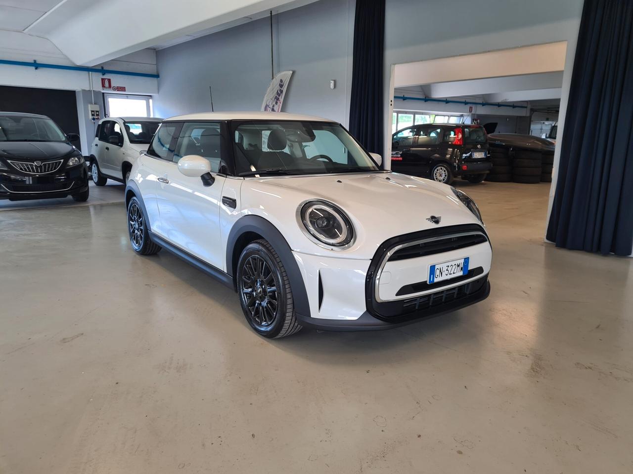 Mini 1.5 Cooper Essential