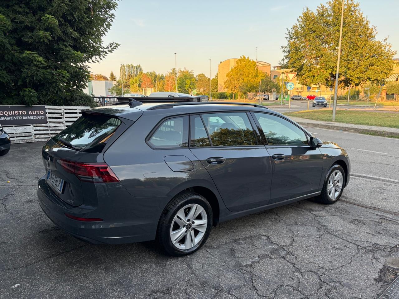 Volkswagen Golf Variant 1.0 eTSI EVO DSG Life