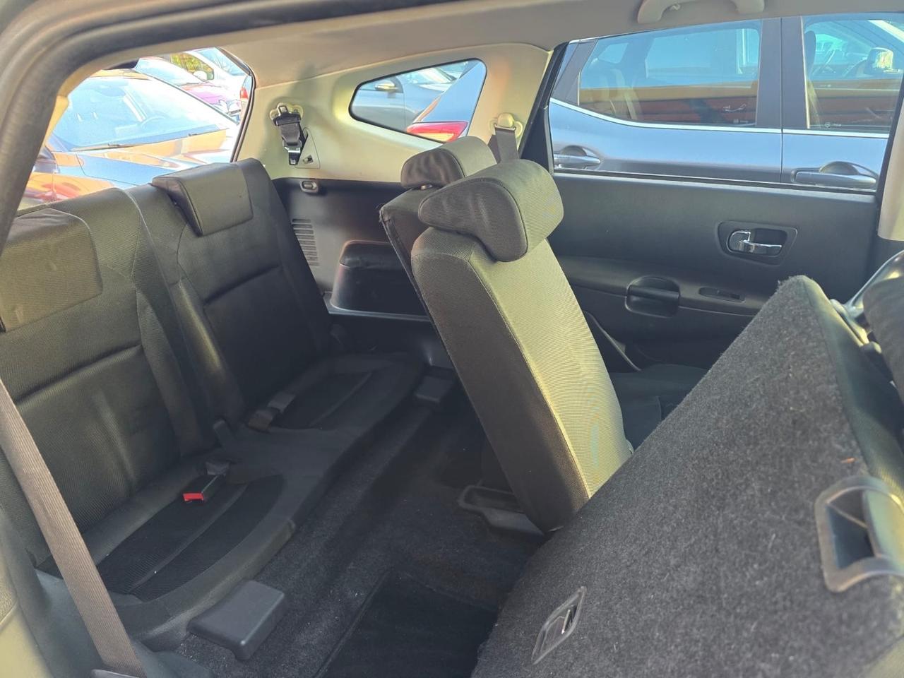 Nissan Qashqai 1.6 dCi DPF Tekna 7 POSTI (PER COMERCIANTI) = 7 POSTI