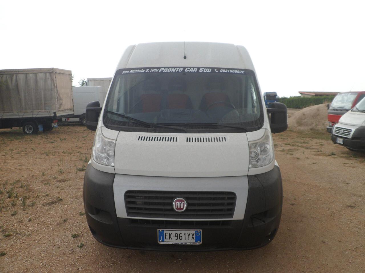 Fiat Ducato furgone medio alto