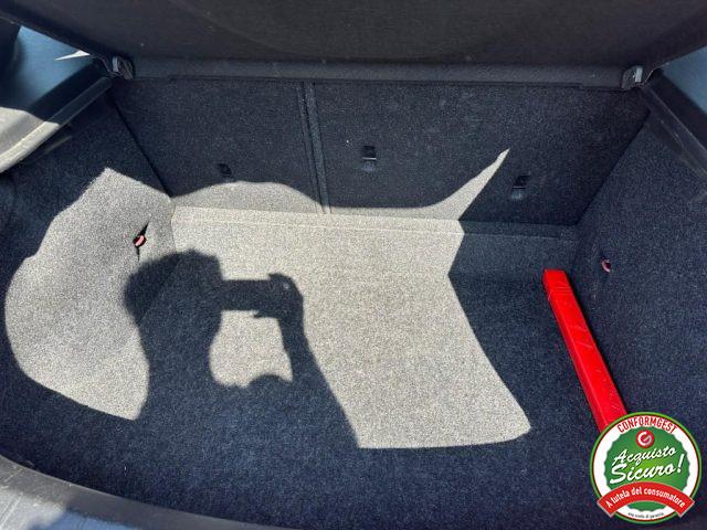VOLVO V40 Momentum D2