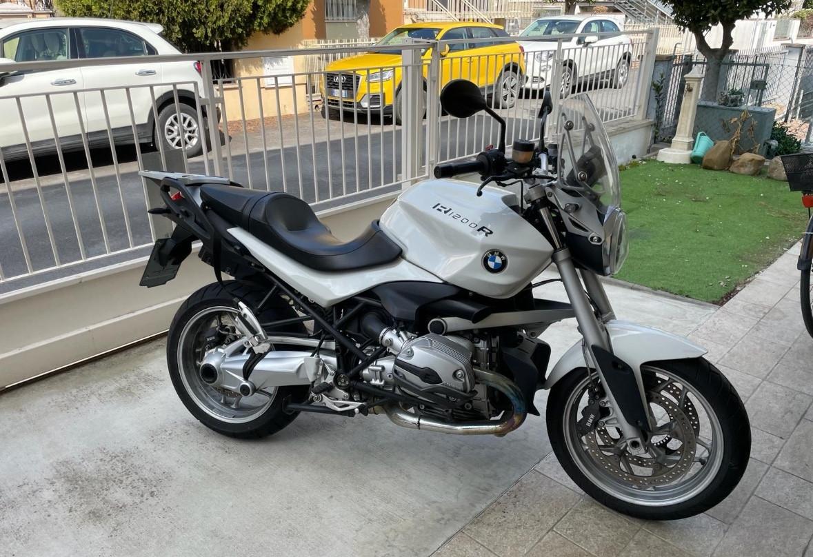 Bmw R 1200 R - PARI AL NUOVO - 2010