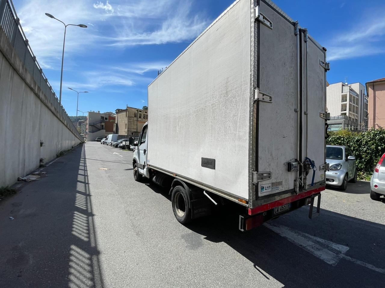 Iveco Daily 29L12P 2.3 Hpi TDI PM Cabinato