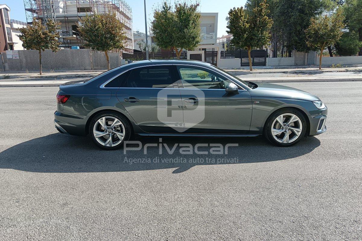 AUDI A4 40 TDI quattro S tronic S line edition