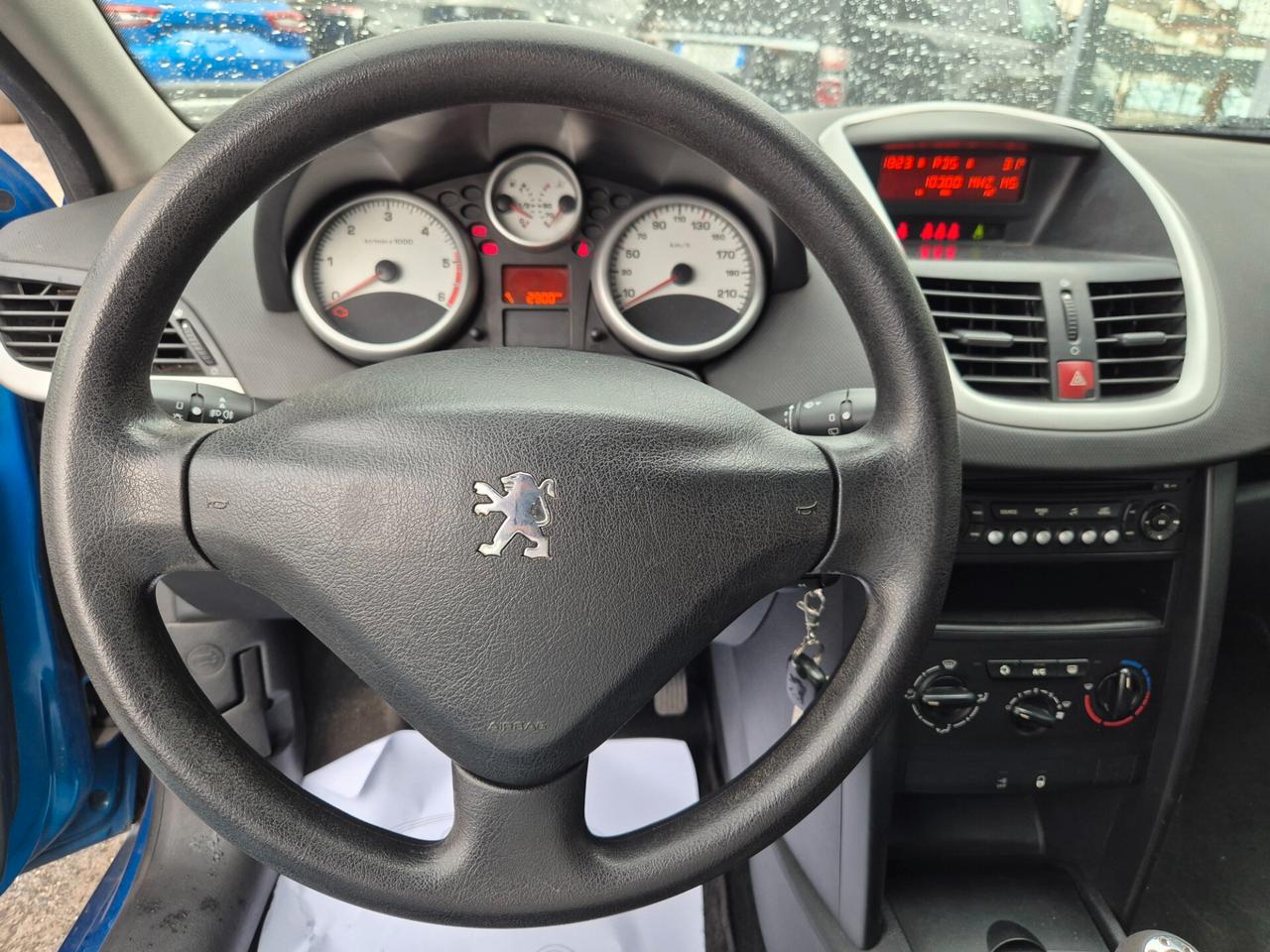 Peugeot 207 1.4 HDi 70CV 3p. ONE Line