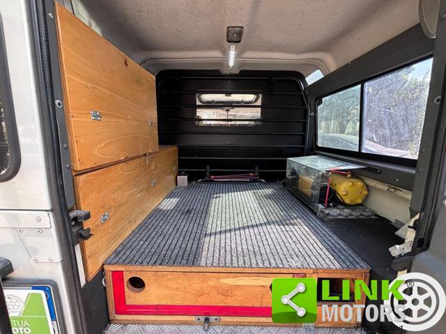 LAND ROVER Defender 110 2.5 Td5 cat S.W.C PASSO LUNGO