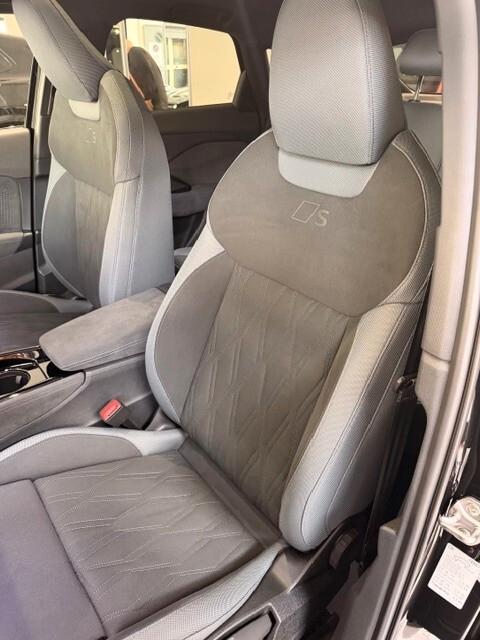 Audi Q3 Sportback Black line 35 TDI S-tronic NEW MODEL