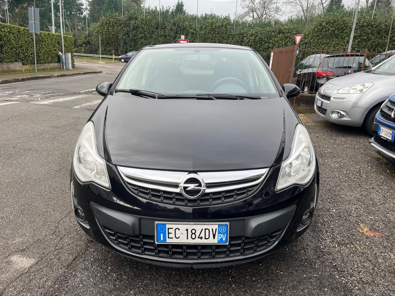 Opel Corsa 1.2 5 porte Cosmo