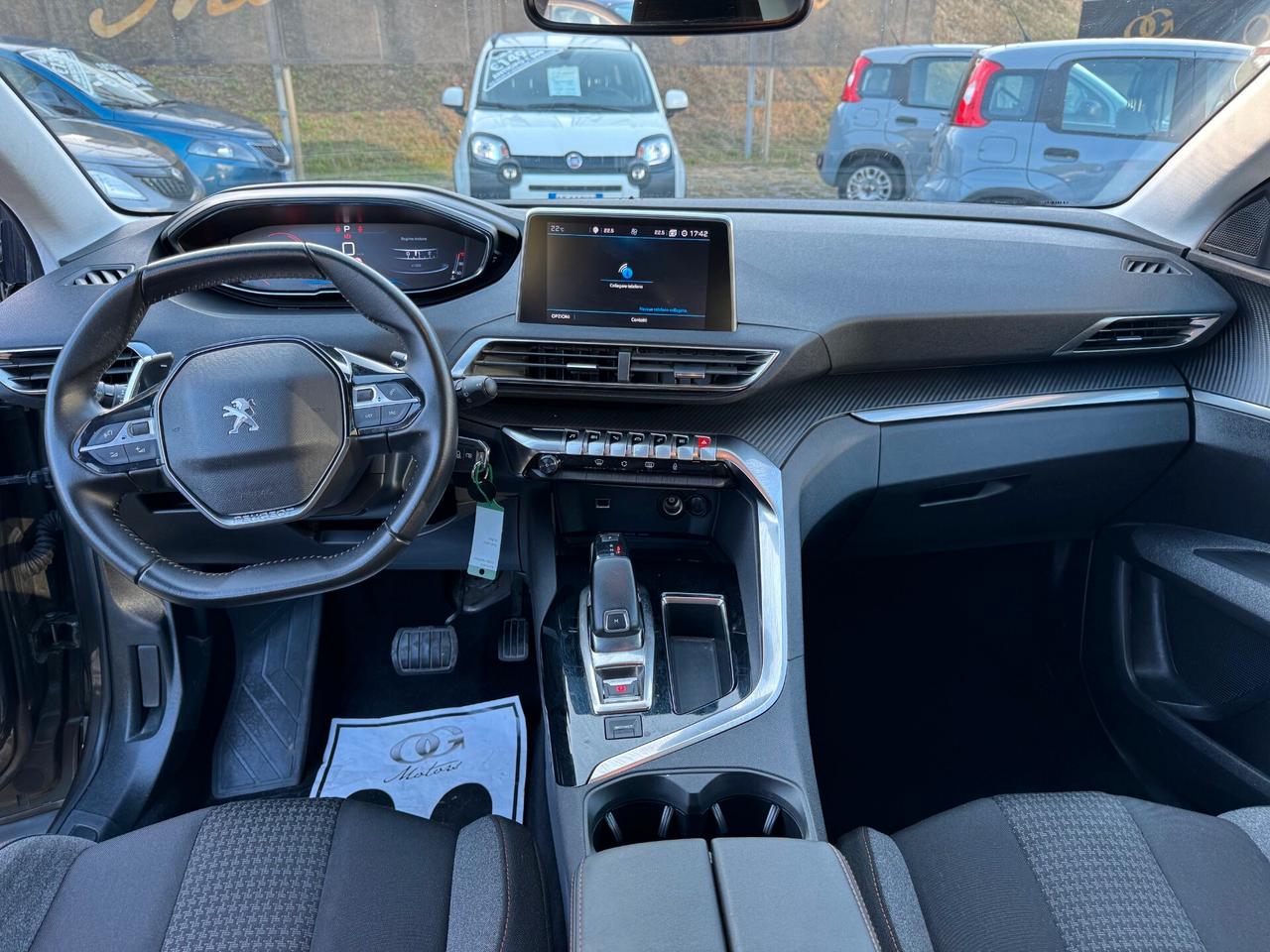 Peugeot 3008 1.5cc BlueHDi 130cv EAT8 Business