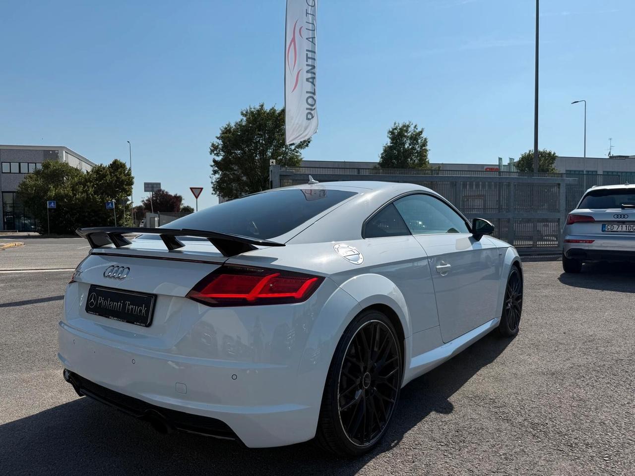 Audi TT Coupé 2.0 TFSI S line