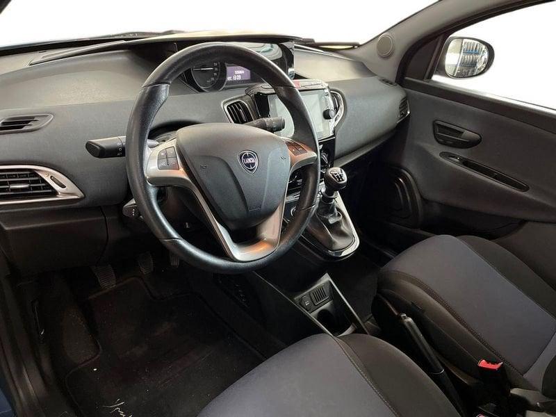 Lancia Ypsilon III 2021 1.0 firefly hybrid Gold Plus s&s 70cv