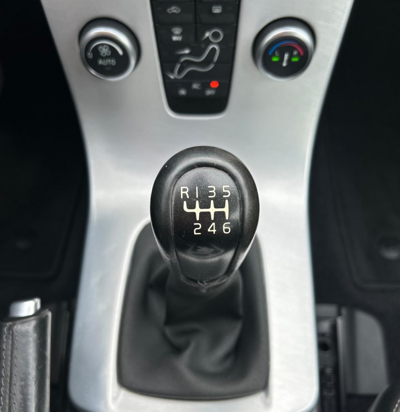 Volvo V50 R-design Neopatentati 2012