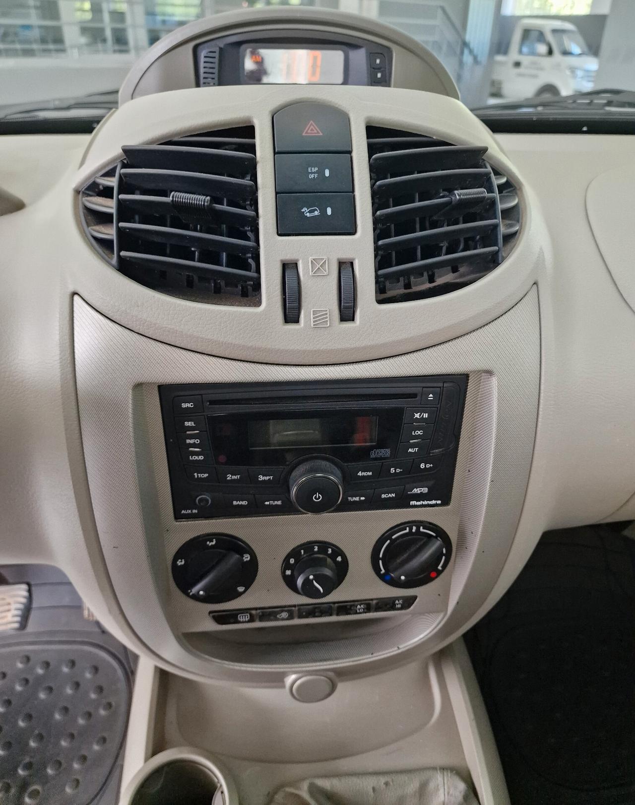 Mahindra Genio 2.2 SC 120cv 4WD N1