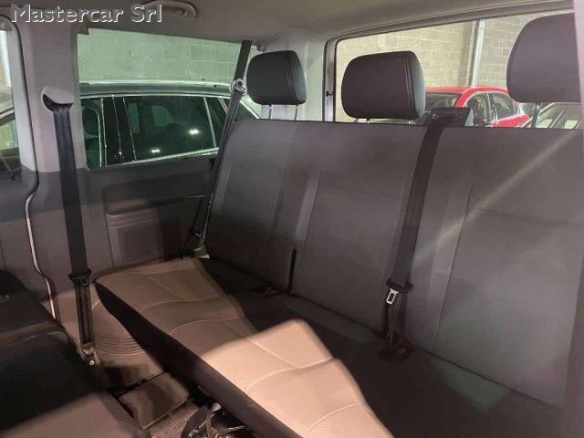 VOLKSWAGEN T6.1 Caravelle Multivan Combi tdi 9 Posti GD407LR