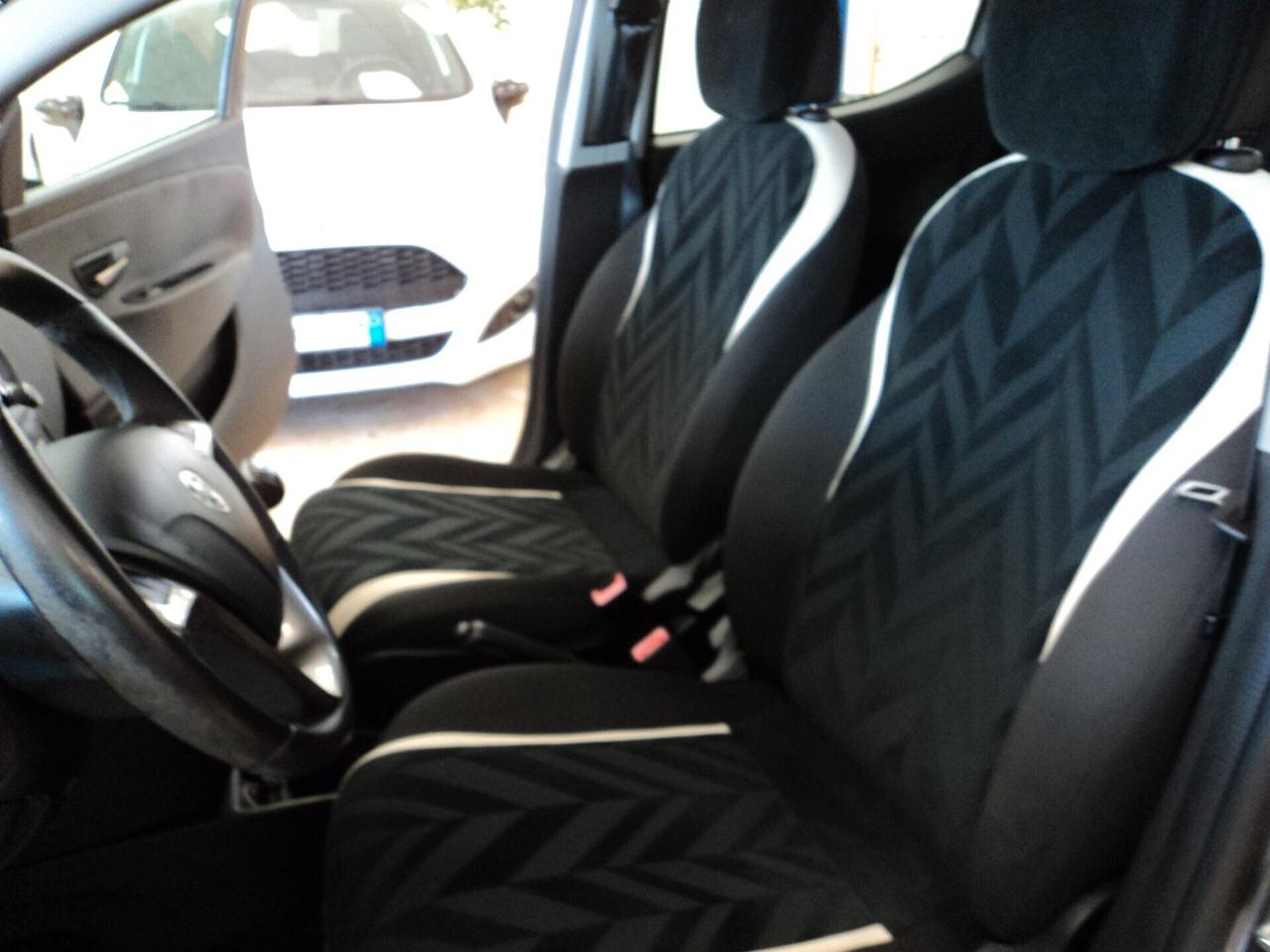 Lancia Ypsilon 1.2 69 CV 5 porte GPL Ecochic Gold