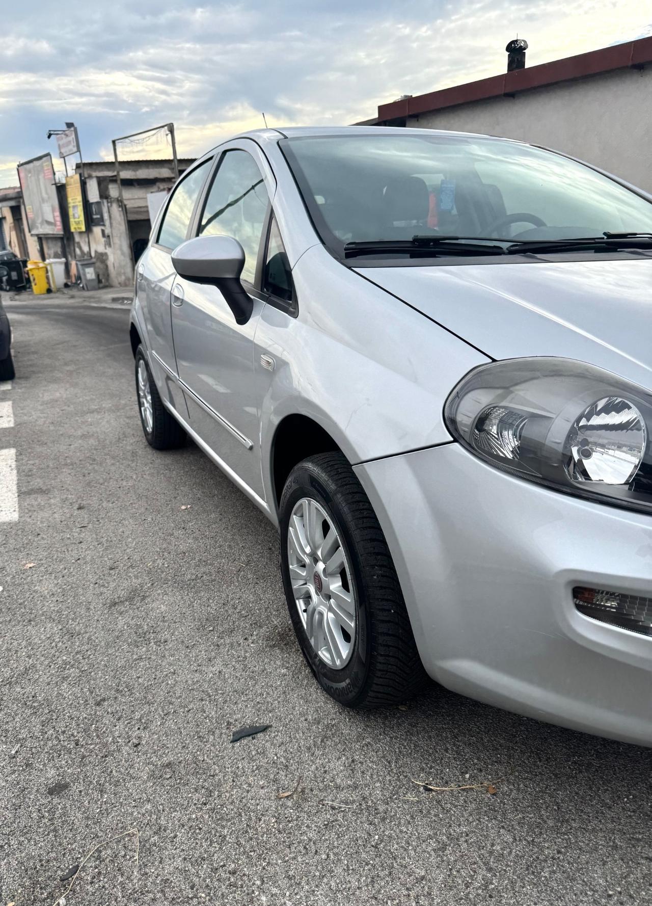 Fiat Punto 1.4 S&S 8V 5 porte Lounge