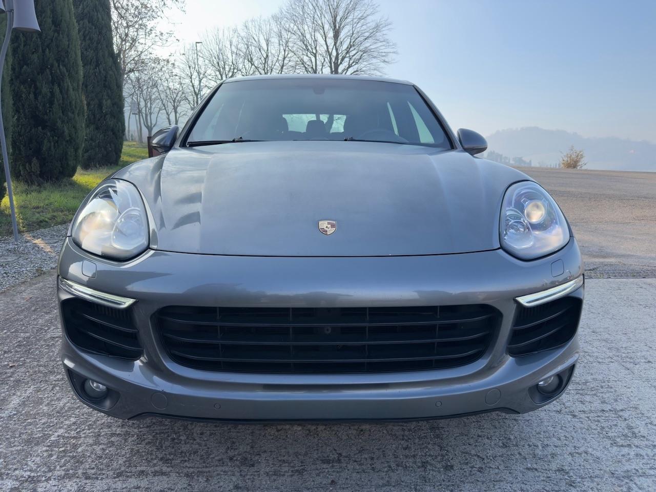 Porsche Cayenne Cayenne 3.0 Platinum Edition tiptronic ALLEST. GTS