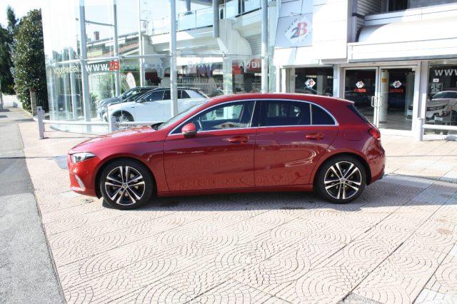 MERCEDES-BENZ A 200 Sport