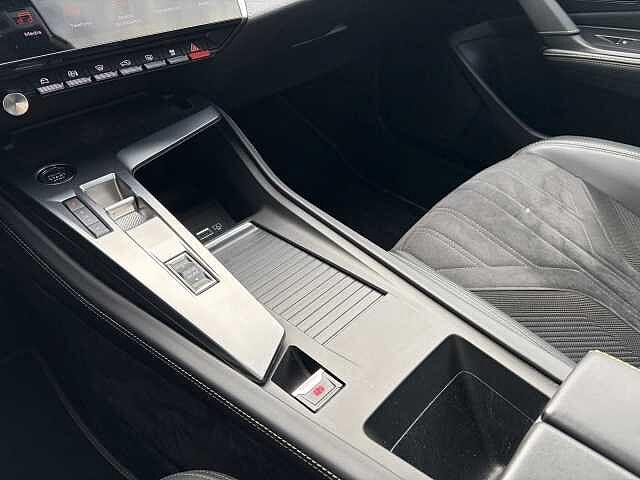 Peugeot 408 PureTech 130 CV EAT8 GT + TETTO