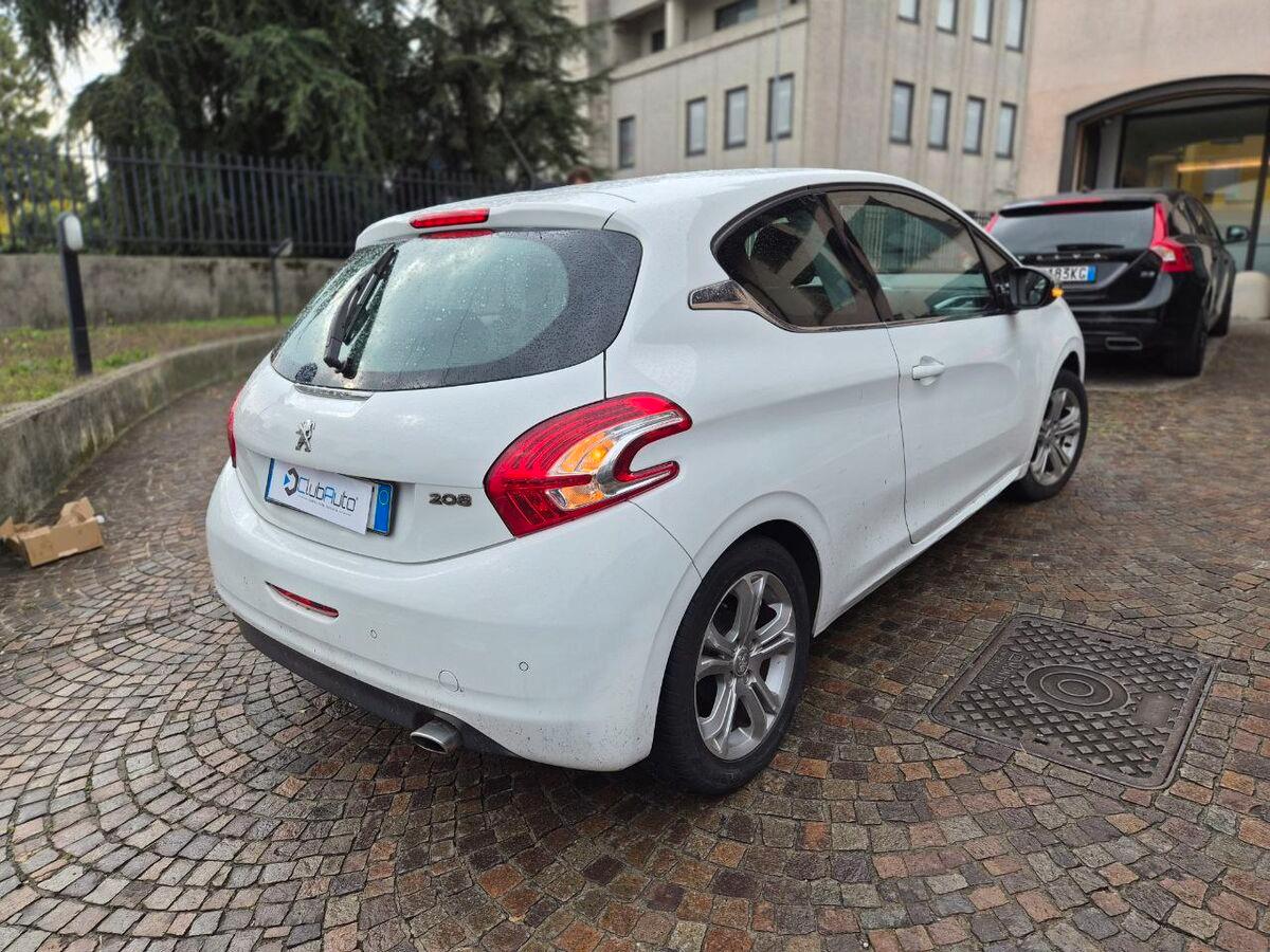 Peugeot 208 1.2 PT (vti) 12v Active 3p