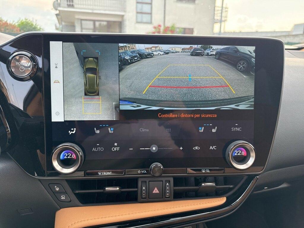 Lexus NX 2.5 Hybrid Luxury 4WD e-CVT