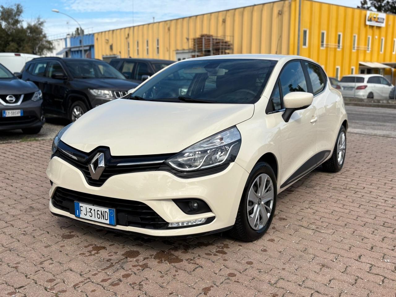 Renault Clio dCi 8V 75CV Start&Stop 5 porte Energy duel2