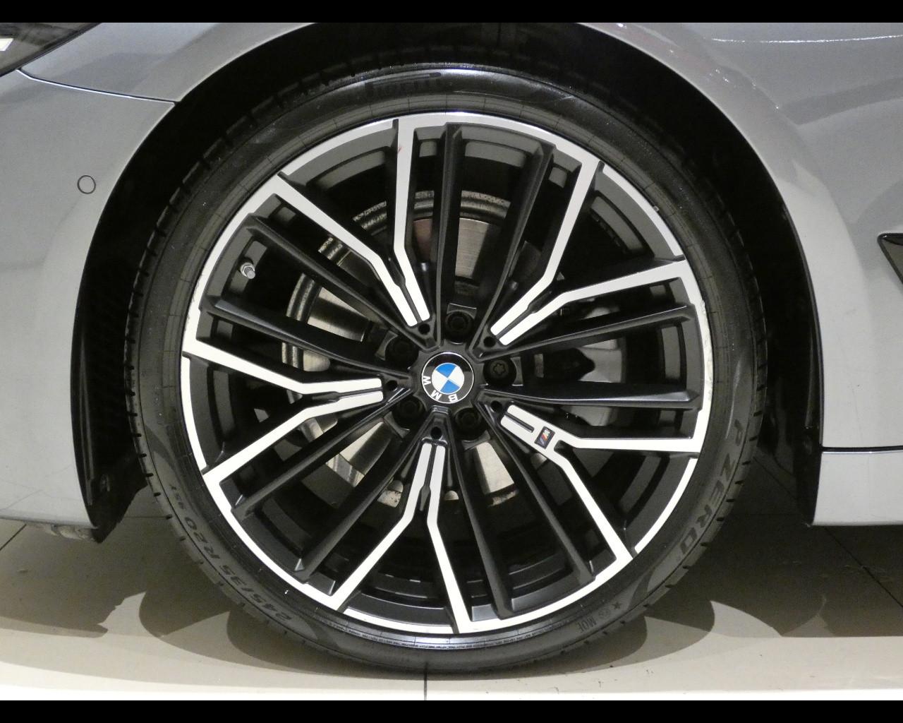 BMW Serie 5(G30/31/F90) - 520d 48V Touring Msport