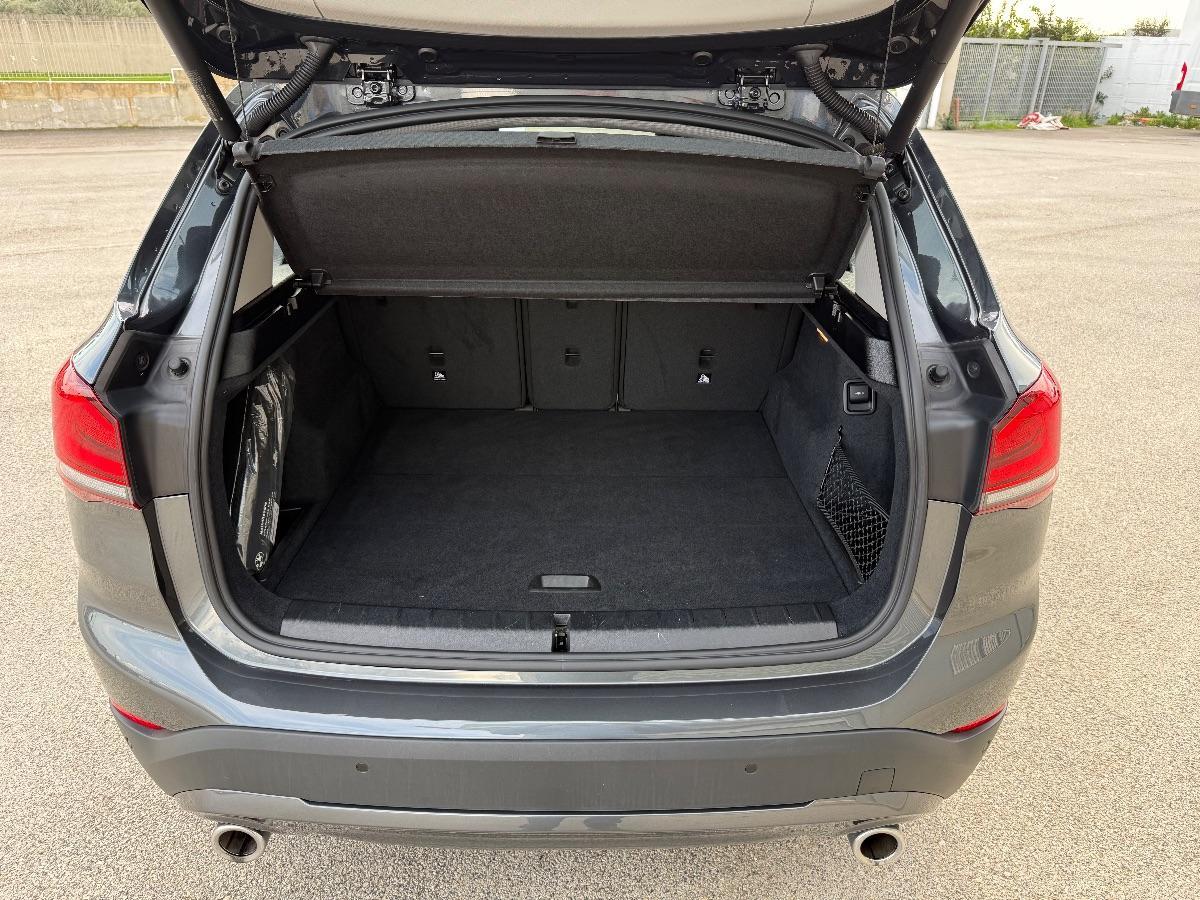 BMW - X1 - xDrive20d Business Advantage Automatico