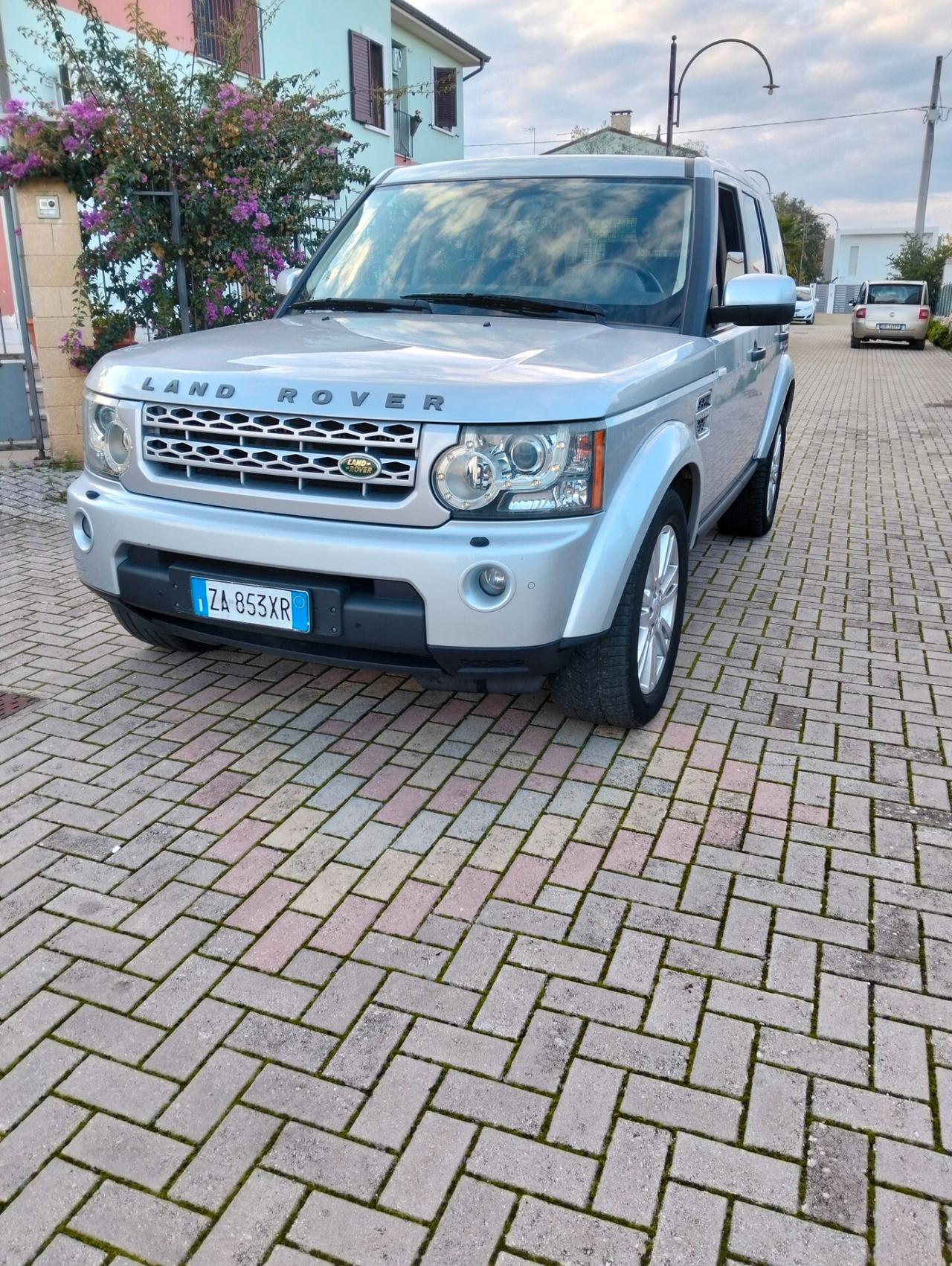 Land Rover Discovery 4 3.0 SDV6 245CV HSE