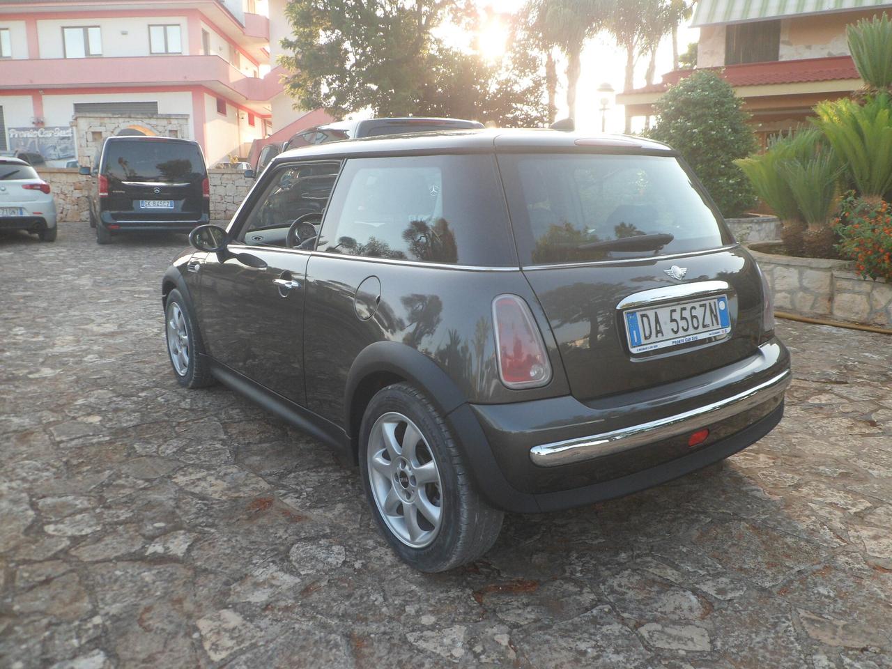 Mini Mini 1.4 tdi One D de luxe
