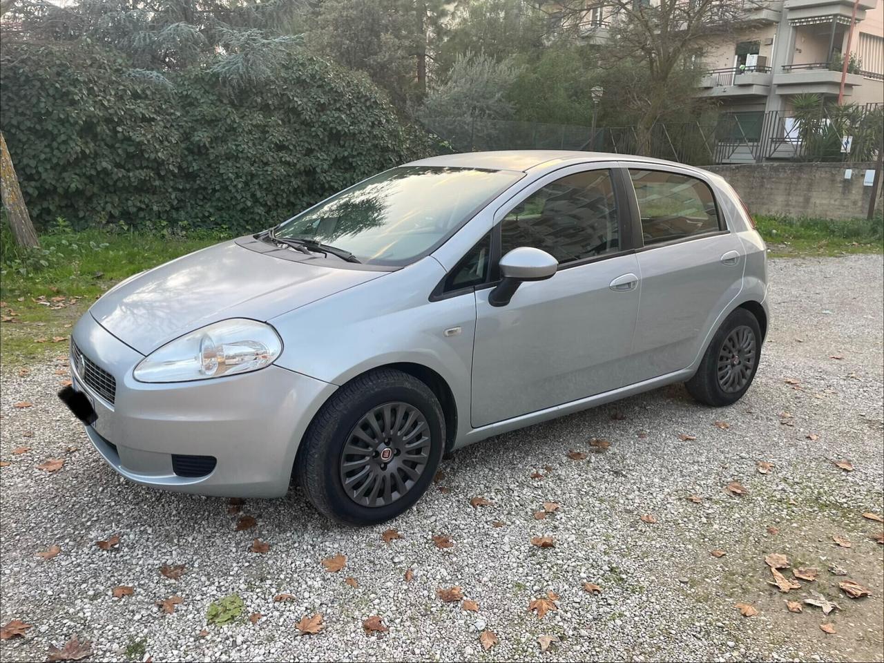 Fiat Grande Punto 1.3 MJT 75 CV 5 porte Dynamic
