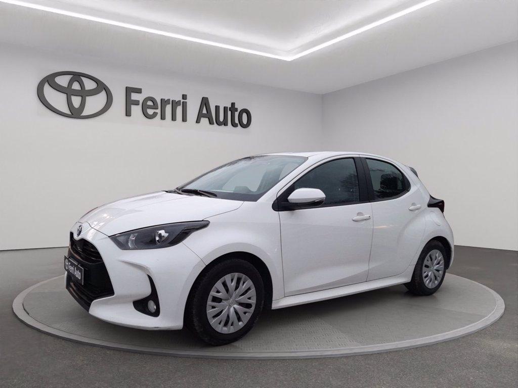 TOYOTA Yaris 1.5h active del 2023