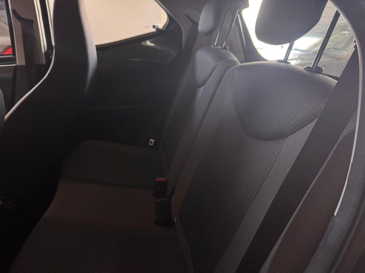 Toyota Aygo Connect 1.0 VVT-i 72 CV 5 porte x-fun