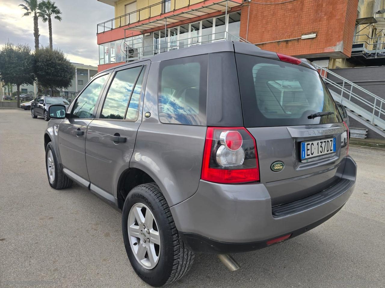 LAND ROVER Freelander 2.2 TD4 S.W. E