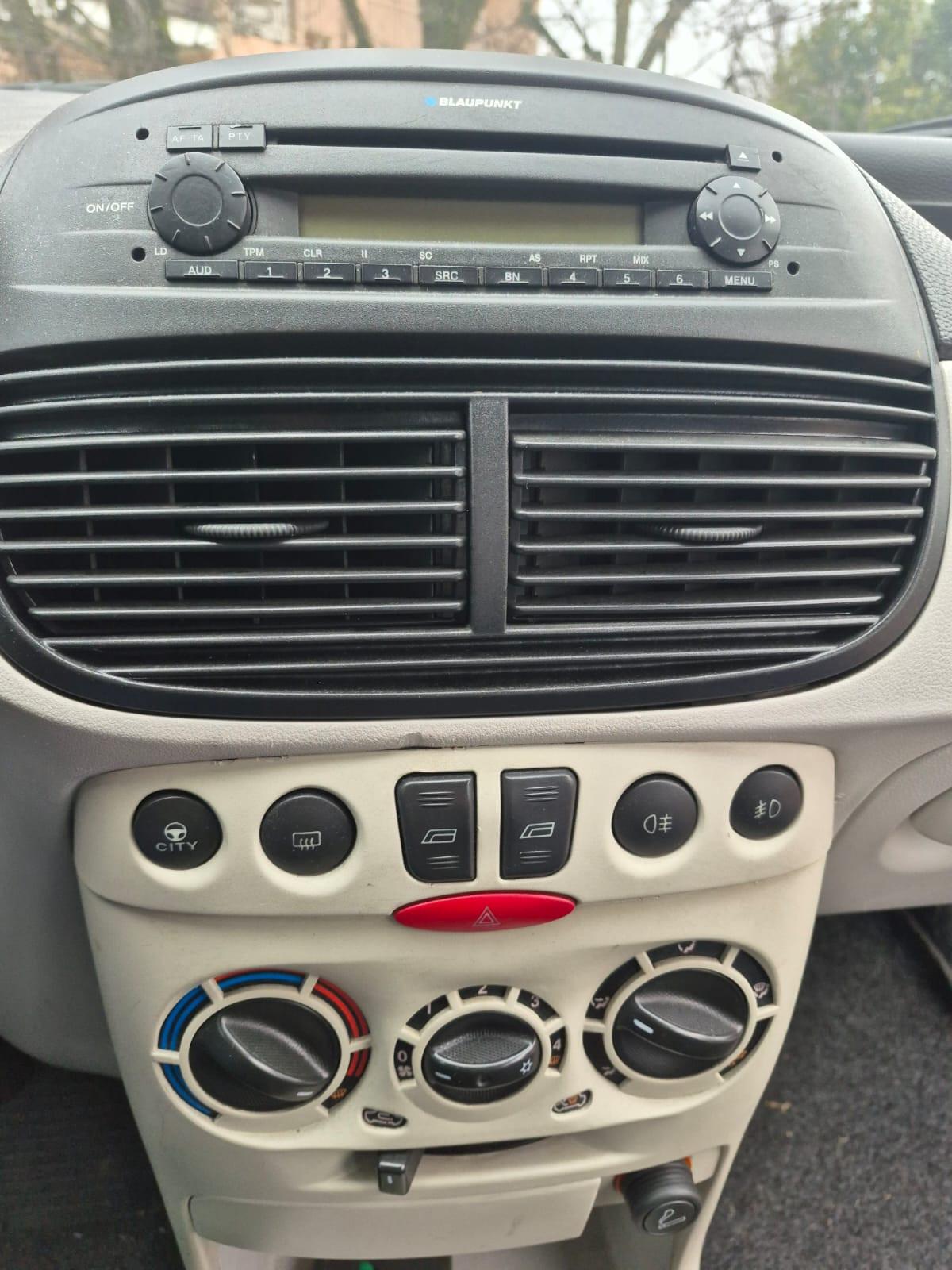 Fiat Punto 1.2 5 porte Dynamic SOLO 79.000KM