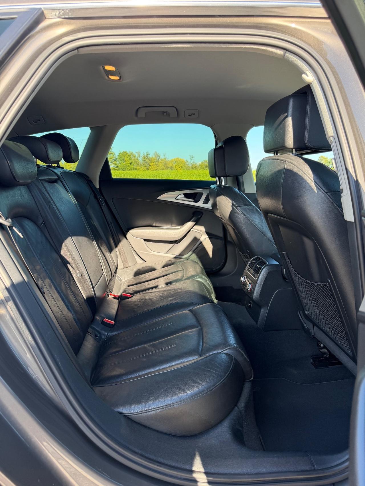 Audi A6 .