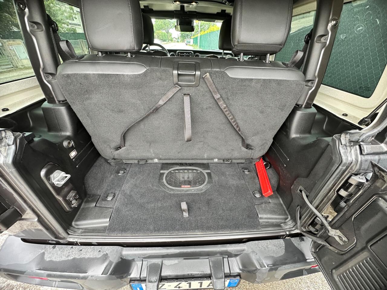 Jeep Wrangler Unlimited 2.2 Mjt II Sahara