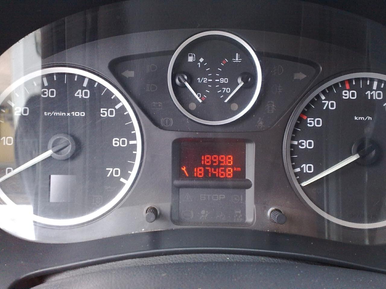 Peugeot partner 1.6hdi 90cv AUTOMATICO - 2012