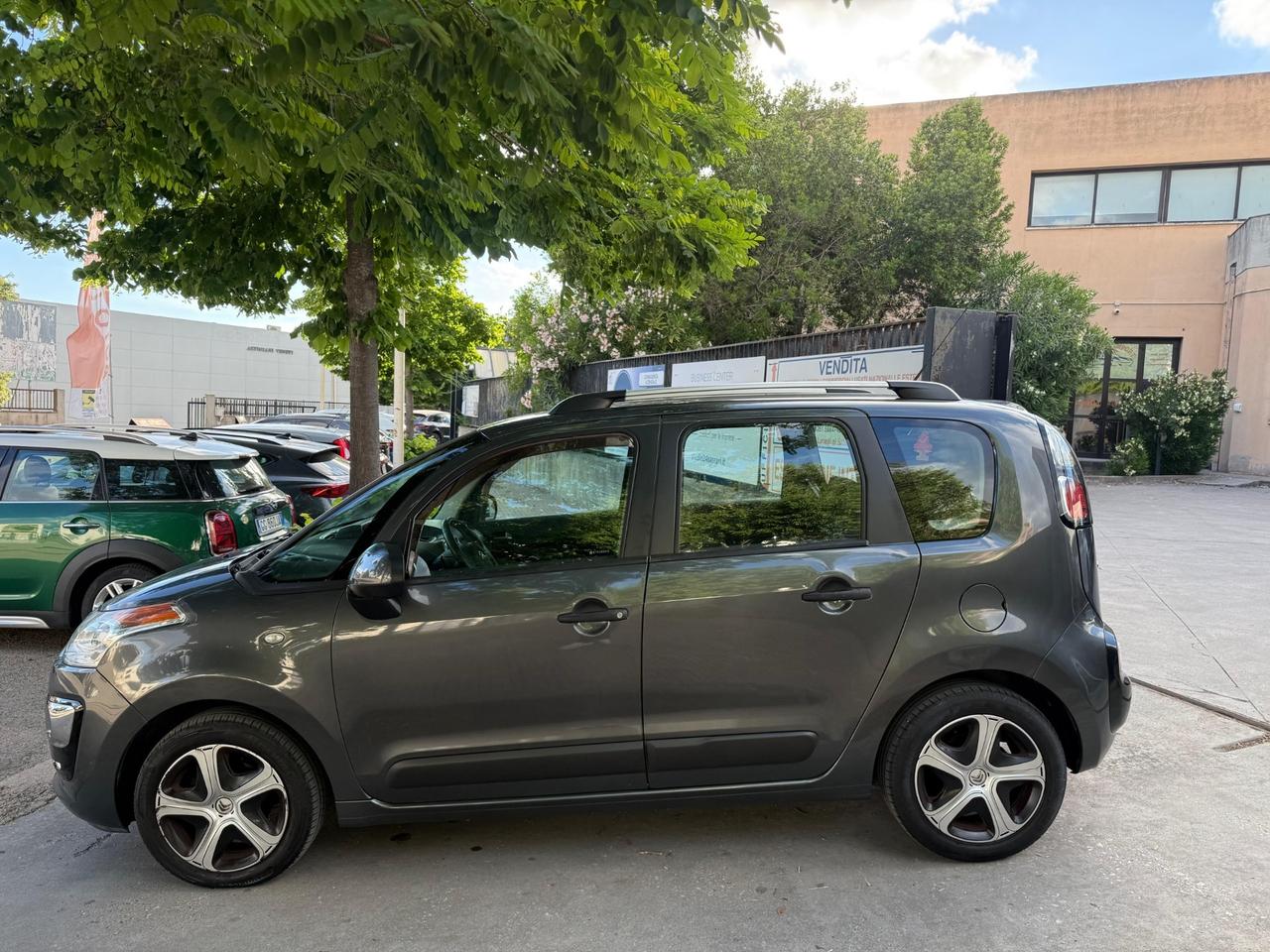 Citroen C3 Picasso Km.86.000! GANCIO TRAINO