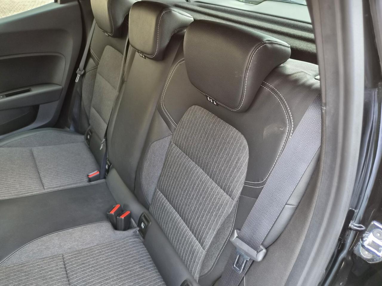 Renault Clio TCe 90 CV 5 porte Intens