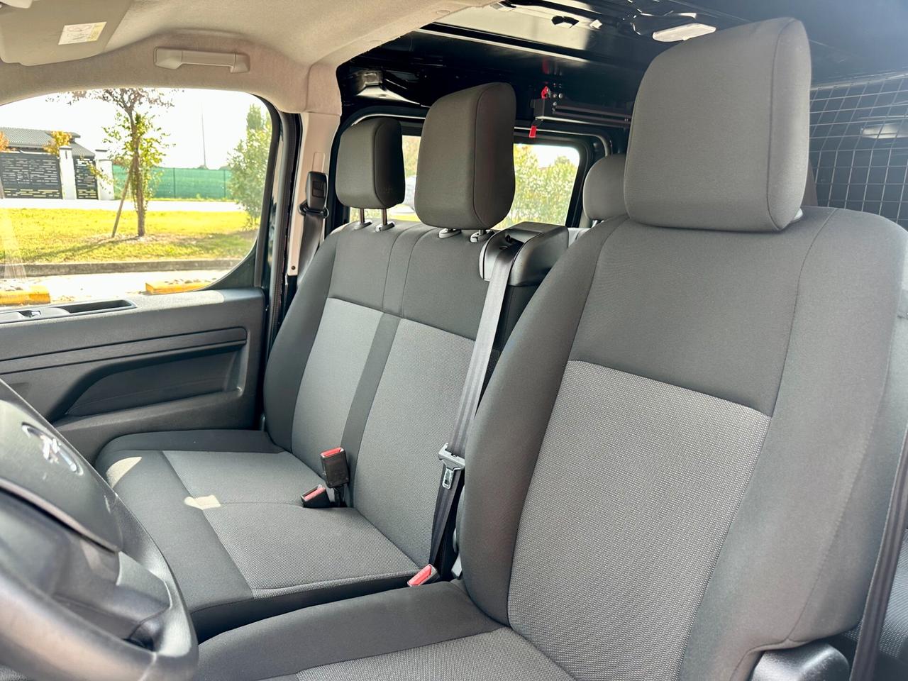 Opel Vivaro 6 POSTI 1.5 Diesel 120CV L2H1 ESSENTIA