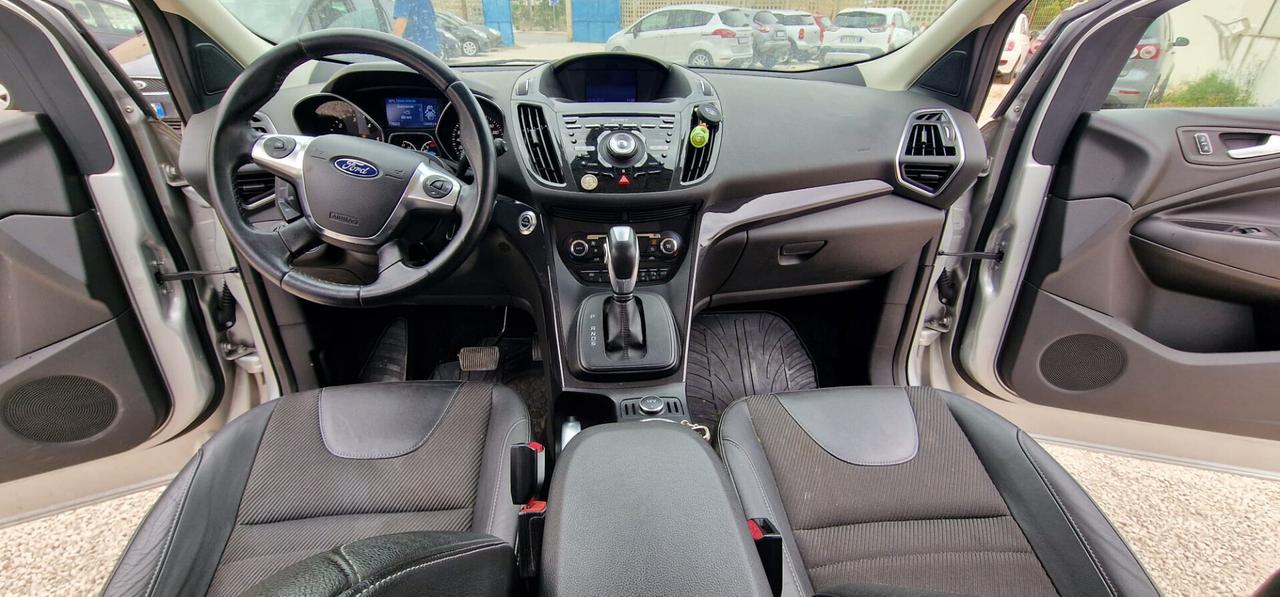 Ford Kuga 2.0 TDCI 140 CV 4WD Powershift Titanium