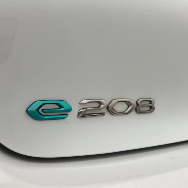PEUGEOT 208 motore elettrico 136 CV 5 porte GT Pack TETTO