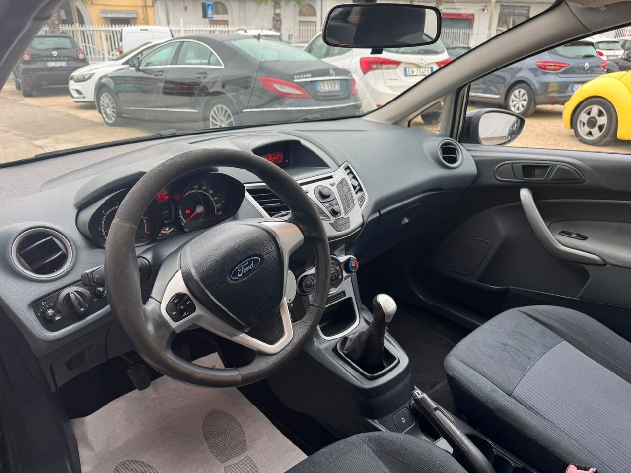 Ford Fiesta 1.4 TDCi 70CV 3 porte Titanium