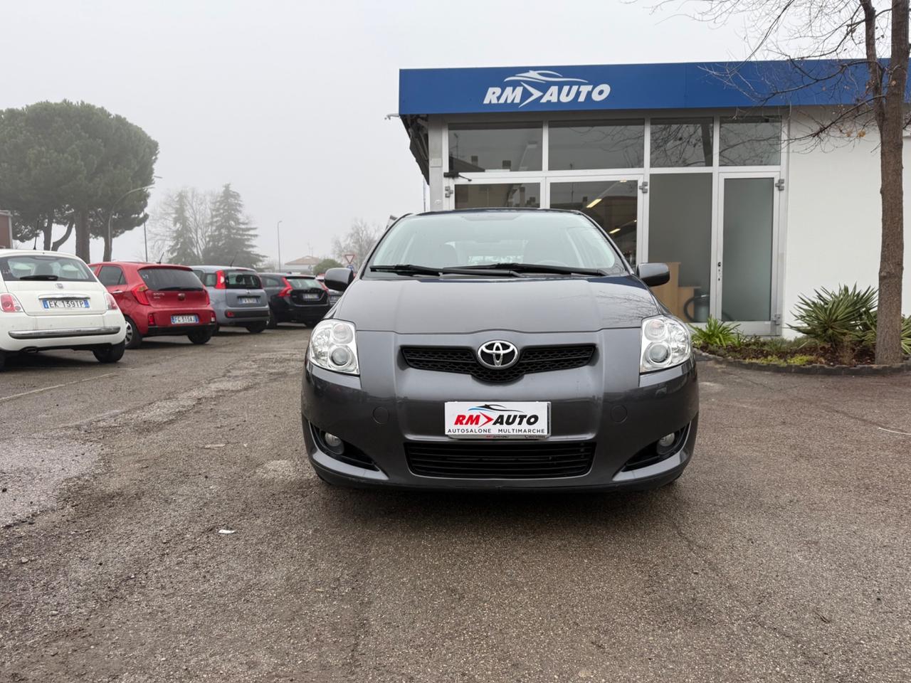Toyota Auris 1.4 solo 85000 km